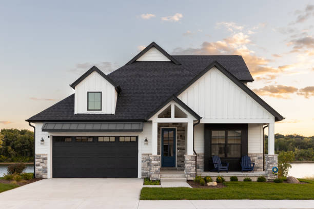 Best Storm Damage Roof Repair  in Hauppauge, NY